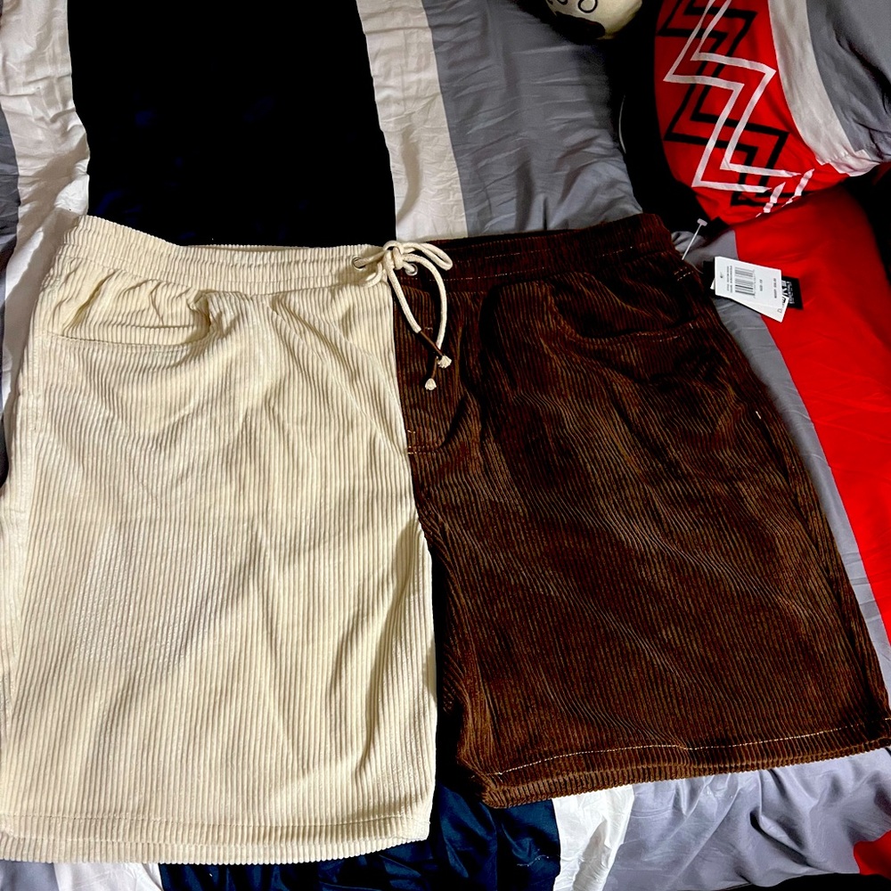 essential corduroy short 🔥🔥🔥